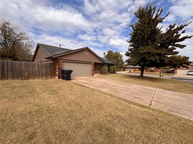 11601 SW 5th Street, Yukon, OK 73099