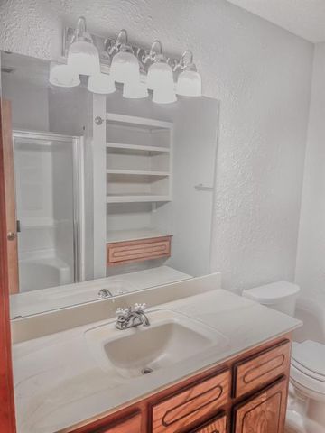 11601 SW 5th Street, Yukon, OK 73099