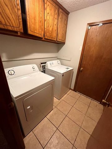 11601 SW 5th Street, Yukon, OK 73099