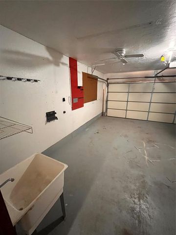 11601 SW 5th Street, Yukon, OK 73099