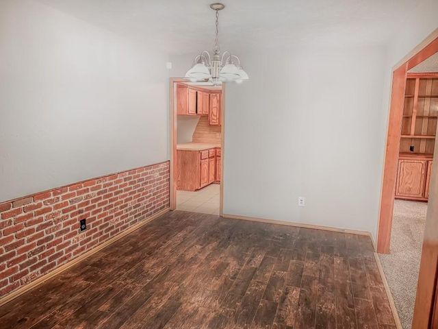 11601 SW 5th Street, Yukon, OK 73099