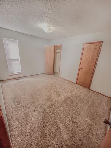 11601 SW 5th Street, Yukon, OK 73099