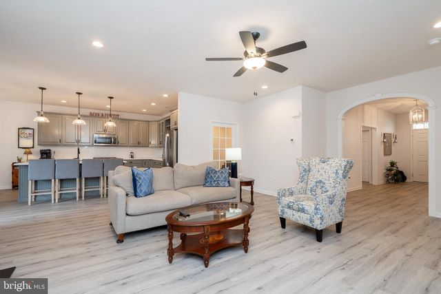 61 STONERS CIR, Littlestown, PA 17340