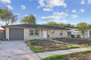 1218 Arnold Dr, Corpus Christi, TX 78412