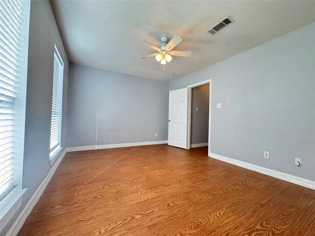 7218 Yucca Drive, Galveston, TX 77551