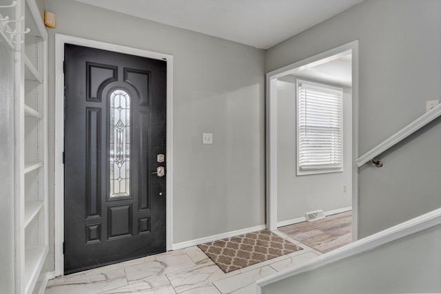 2317 S Hilton Avenue, Springfield, MO 65807