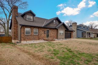 2317 S Hilton Avenue, Springfield, MO 65807