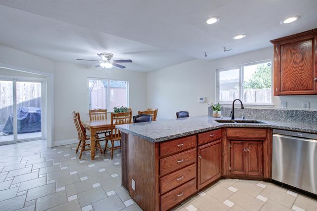 3151 Andre Ln, Turlock, CA 95382