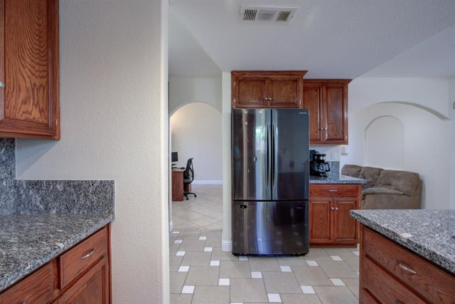 3151 Andre Ln, Turlock, CA 95382