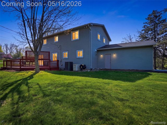 1848 Packer Road, Bloomfield Hills, MI 48302
