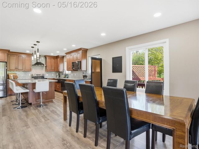 1848 Packer Road, Bloomfield Hills, MI 48302