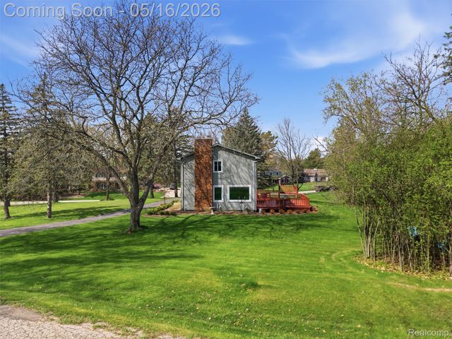 1848 Packer Road, Bloomfield Hills, MI 48302