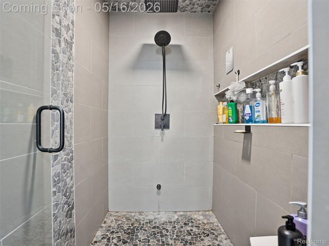 1848 Packer Road, Bloomfield Hills, MI 48302