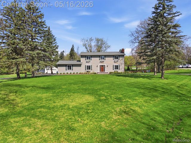 1848 Packer Road, Bloomfield Hills, MI 48302