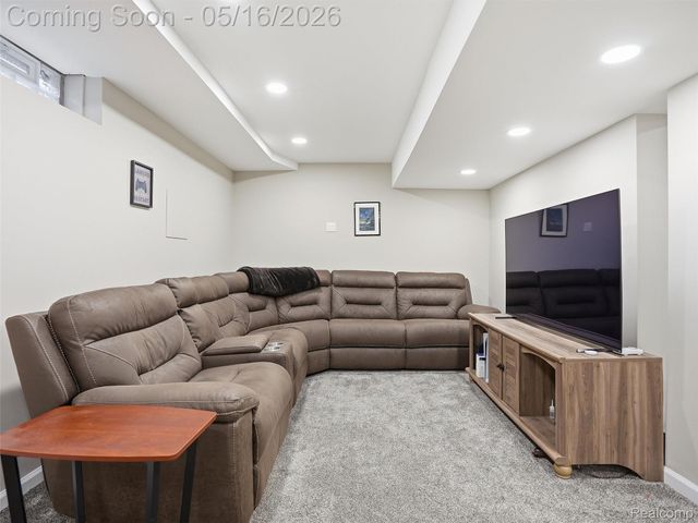 1848 Packer Road, Bloomfield Hills, MI 48302