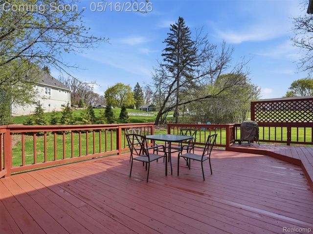 1848 Packer Road, Bloomfield Hills, MI 48302