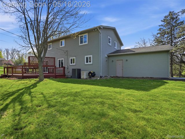 1848 Packer Road, Bloomfield Hills, MI 48302