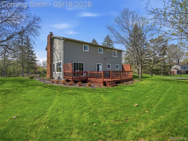 1848 Packer Road, Bloomfield Hills, MI 48302