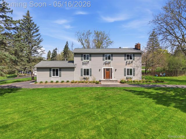 1848 Packer Road, Bloomfield Hills, MI 48302