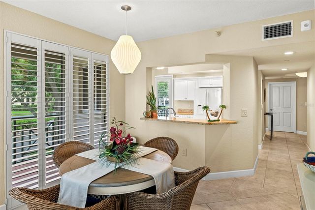 4780 DOLPHIN CAY LANE S 109, St Petersburg, FL 33711