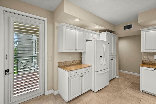 4780 DOLPHIN CAY LANE S 109, St Petersburg, FL 33711