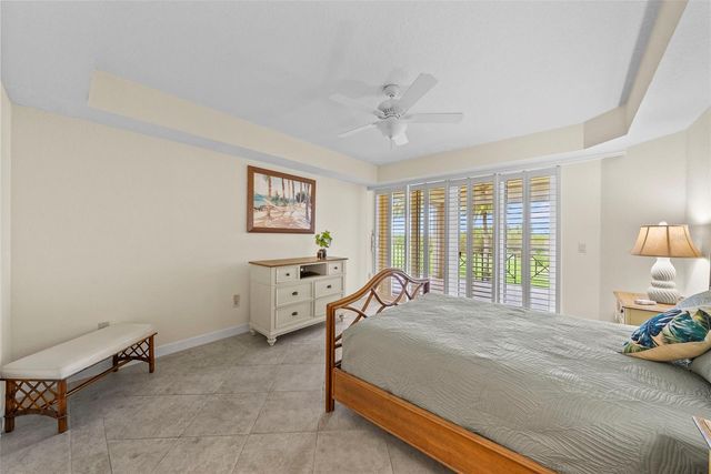 4780 DOLPHIN CAY LANE S 109, St Petersburg, FL 33711