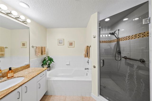 4780 DOLPHIN CAY LANE S 109, St Petersburg, FL 33711