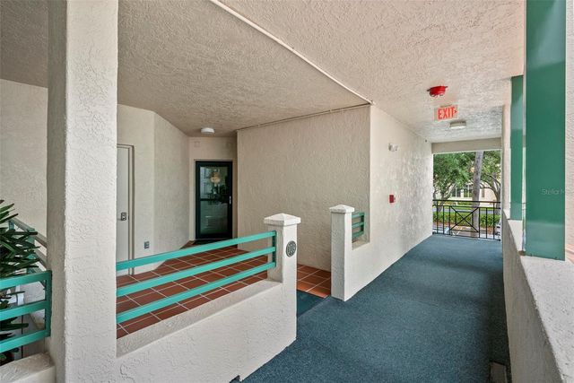 4780 DOLPHIN CAY LANE S 109, St Petersburg, FL 33711