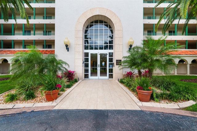 4780 DOLPHIN CAY LANE S 109, St Petersburg, FL 33711