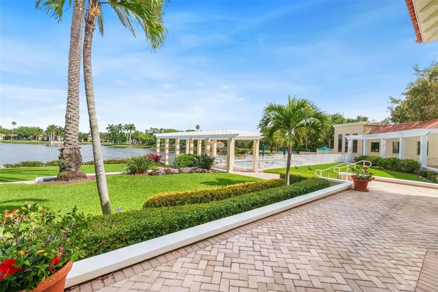 4780 DOLPHIN CAY LANE S 109, St Petersburg, FL 33711