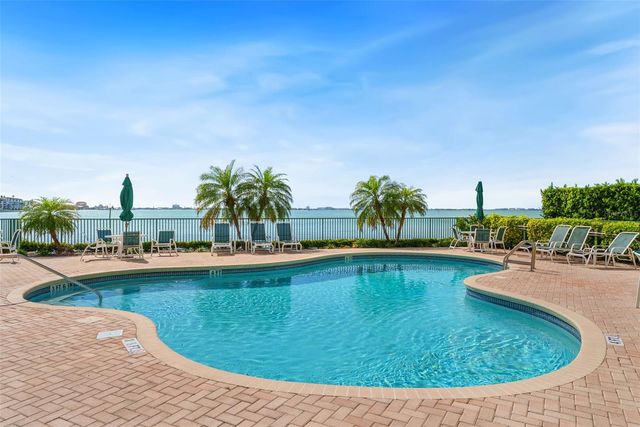 4780 DOLPHIN CAY LANE S 109, St Petersburg, FL 33711