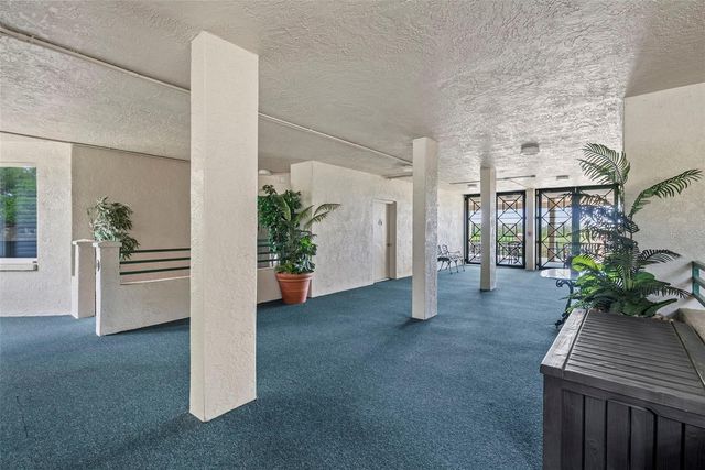 4780 DOLPHIN CAY LANE S 109, St Petersburg, FL 33711