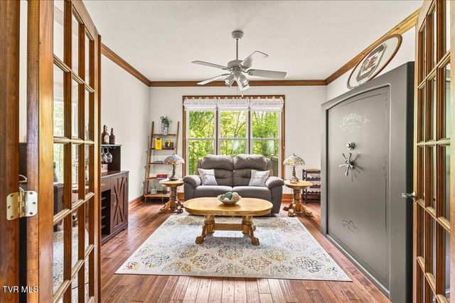 221 Harbor View Road, Butler, TN 37640