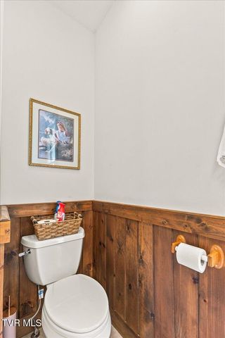 221 Harbor View Road, Butler, TN 37640