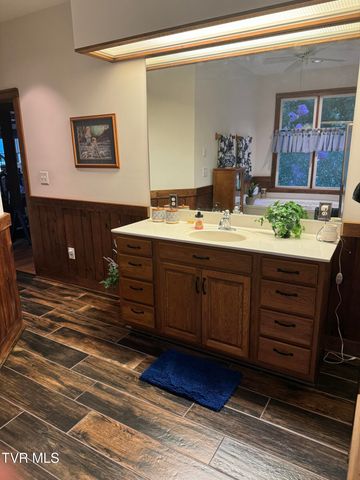 221 Harbor View Road, Butler, TN 37640