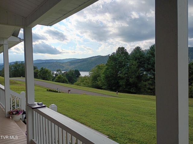 221 Harbor View Road, Butler, TN 37640