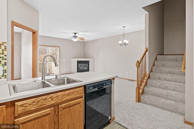 6823 Meadow Grass Lane S, Cottage Grove, MN 55016