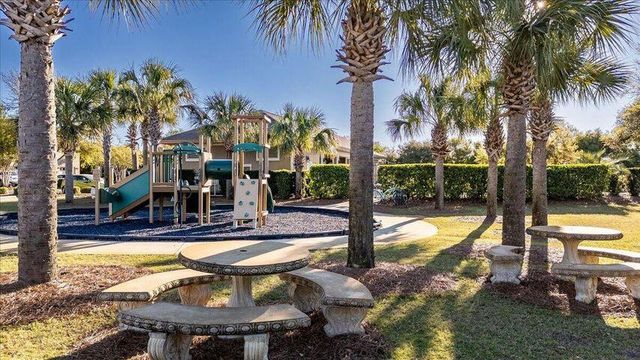 8811 Brown Pelican Circle, Navarre, FL 32566