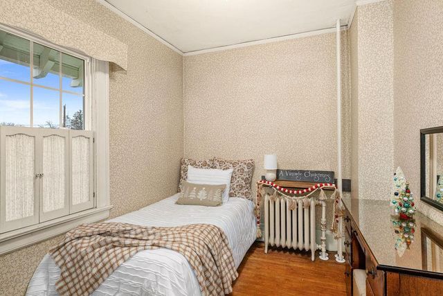 2125 Hughitt Ave, Superior, WI 54880