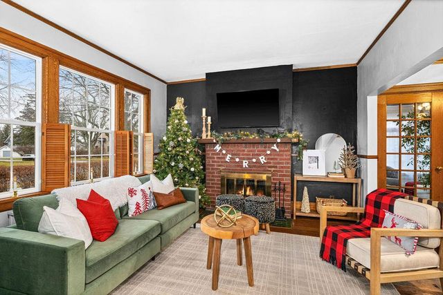 2125 Hughitt Ave, Superior, WI 54880