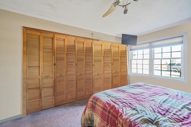 36 American Avenue, Coram, NY 11727