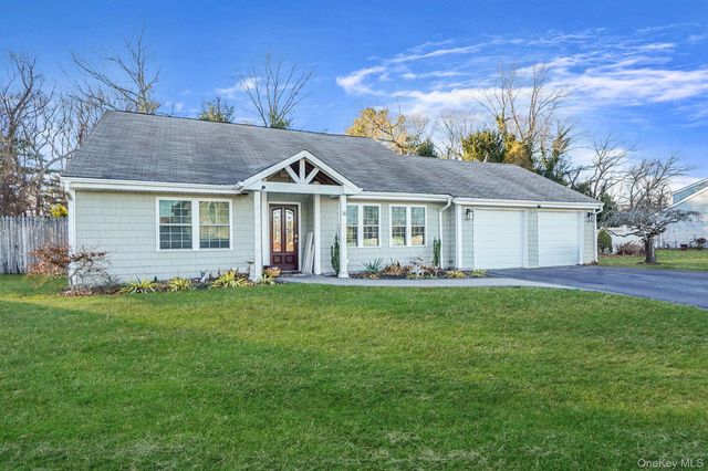 36 American Avenue, Coram, NY 11727