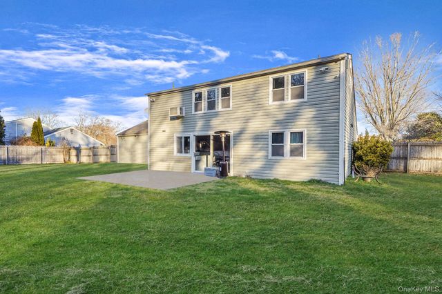 36 American Avenue, Coram, NY 11727