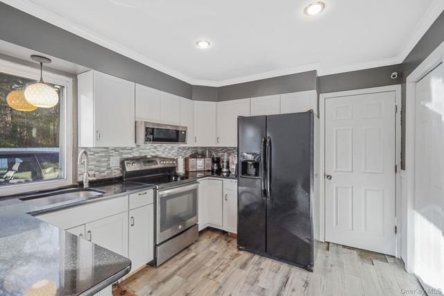 36 American Avenue, Coram, NY 11727