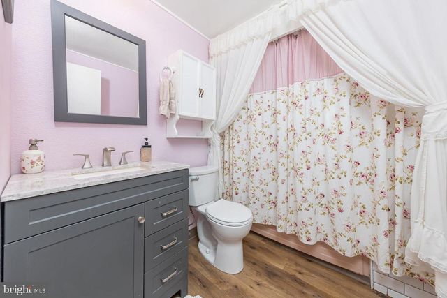 99 SOMERSET DR, Willingboro, NJ 08046