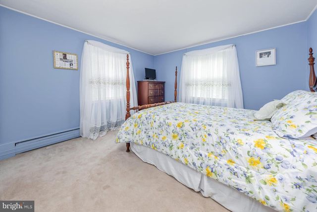 99 SOMERSET DR, Willingboro, NJ 08046
