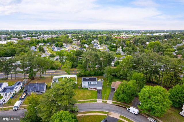 99 SOMERSET DR, Willingboro, NJ 08046
