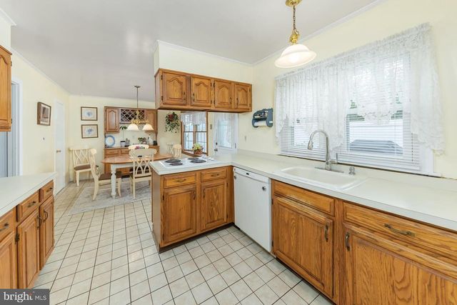 99 SOMERSET DR, Willingboro, NJ 08046