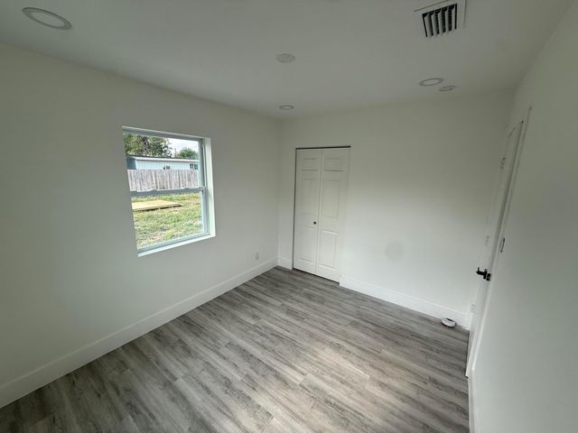 2353 S Beech Rd Road, West Palm Beach, FL 33409