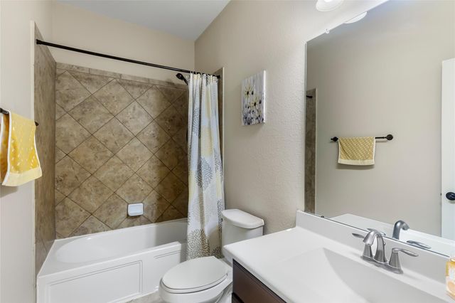 12823 Waterbury Edge Lane, Humble, TX 77346